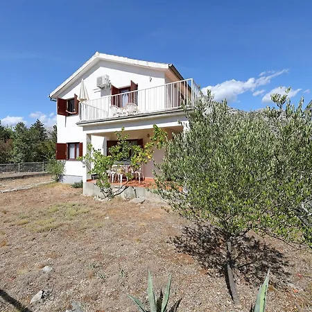 Ivan アパート *